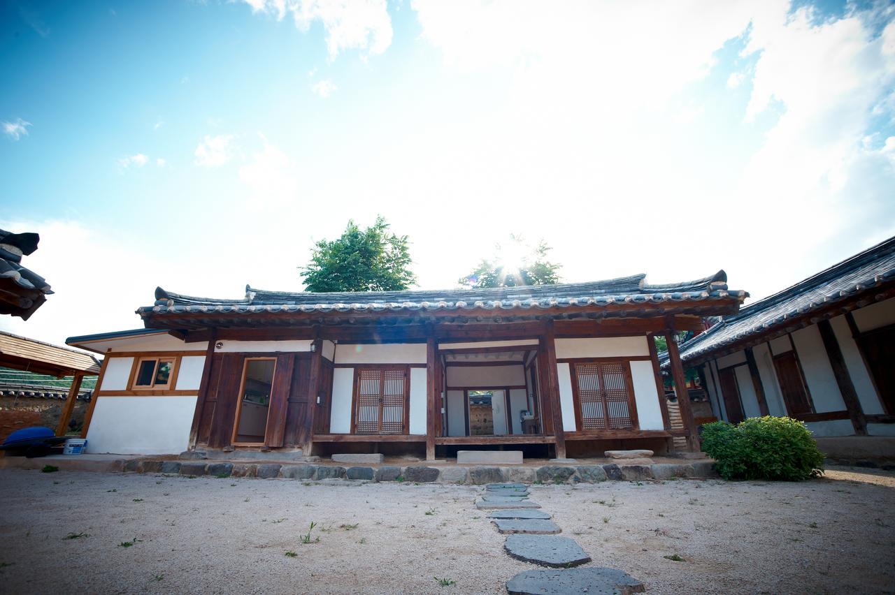 Seoakseowon Hotel คยองจู ภายนอก รูปภาพ