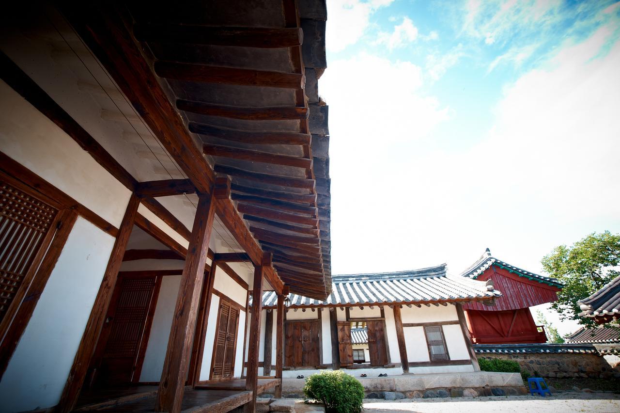 Seoakseowon Hotel คยองจู ภายนอก รูปภาพ